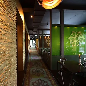 https://badhu.utrechthotels.net